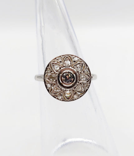 Bague 49 Bague cible Art Déco or blanc, diamants brillants et taille rose (circa 1920) 58 Facettes A06222