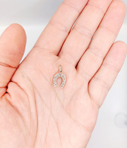 Antički privezak potkovica od 18k zlata sa brilijantima u rozeta brušenju (oko 1900) 