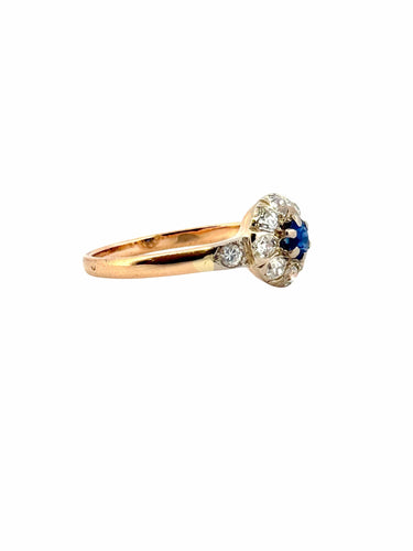 Bague 57 Bague marguerite ancienne en or , diamants et saphir 58 Facettes