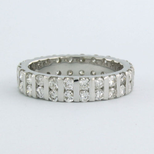 Anillo tipo alianza de oro blanco con diamantes talla brillante hasta 2,00 ct 