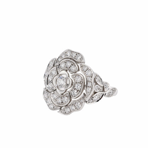 Bague 56 CHANEL - Bague Bouton de Camélia en or blanc et diamants 58 Facettes