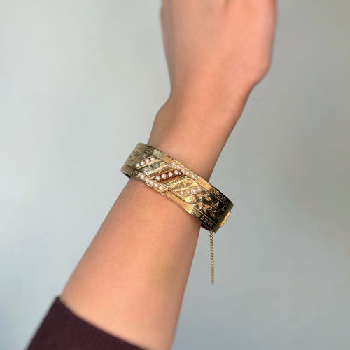 Bracelet Bracelet Manchette Esclave - Or jaune & Demi-perles 58 Facettes 250397R