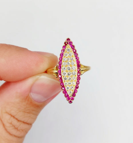 Bague 53 Bague marquise Art Déco or jaune, diamants et rubis 58 Facettes A05270