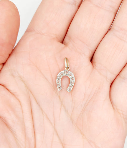 Antički privezak potkovica od 18k zlata sa brilijantima u rozeta brušenju (oko 1900) 