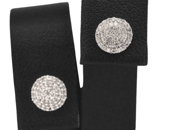 White gold entourage earrings with diamonds 58 Facettes 2025