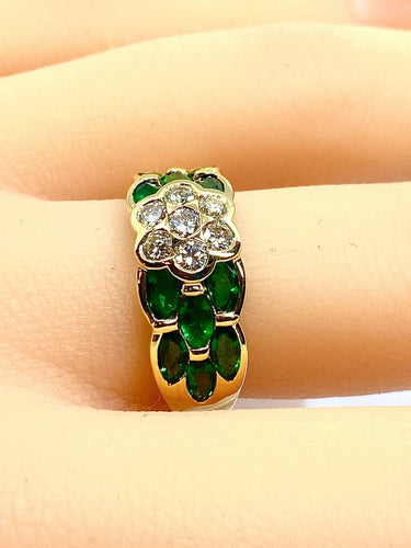 Bague 53 Bague jonc en or jaune, émeraudes navettes et diamants 58 Facettes AB576 bis