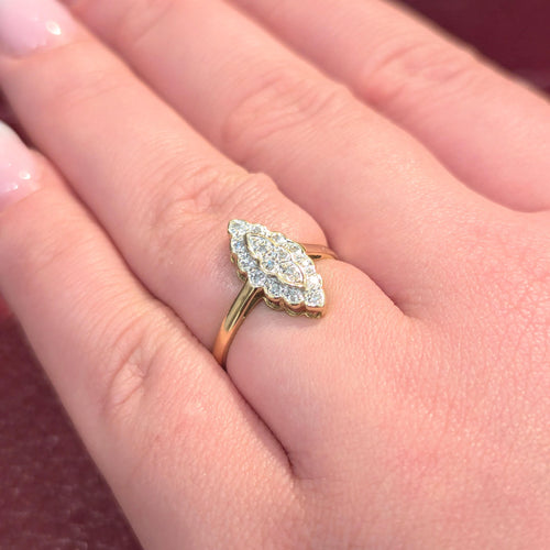 Bague 53 Bague marquise en or jaune et diamants 58 Facettes 30057