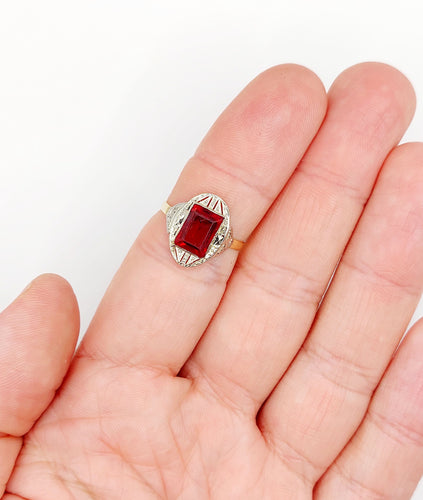 Bague 56.5 Bague Art Déco or, pierre rouge (circa 1930) 58 Facettes A05843