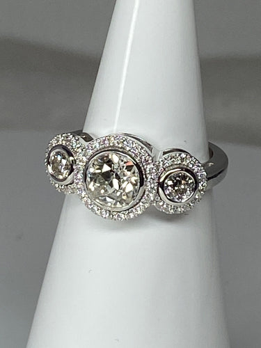 Bague 52 Bague de fiançailles, diamants 58 Facettes AB48