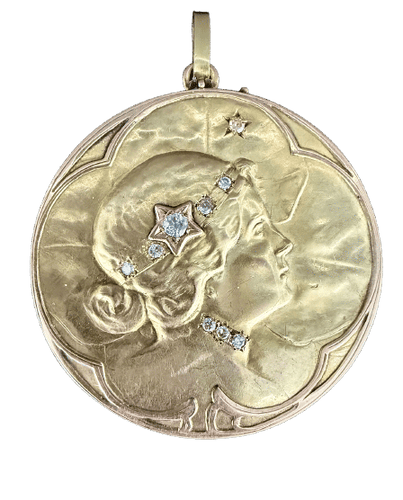 Pendentif Médaillon Art Nouveau en or tricolore et diamants 58 Facettes