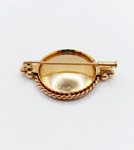 Broche Broche victorienne or rose, miniature femme élégante 58 Facettes A04508