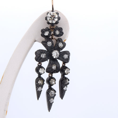 Boucles d'oreilles Boucles d’oreilles anciennes en or 12 kt et argent avec diamants 5,50 ct 58 Facettes