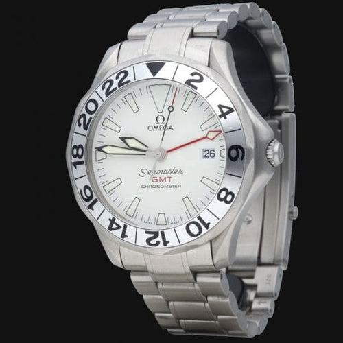 Montre Omega Montre Seamaster Diver 300M Gmt 58 Facettes MT40533