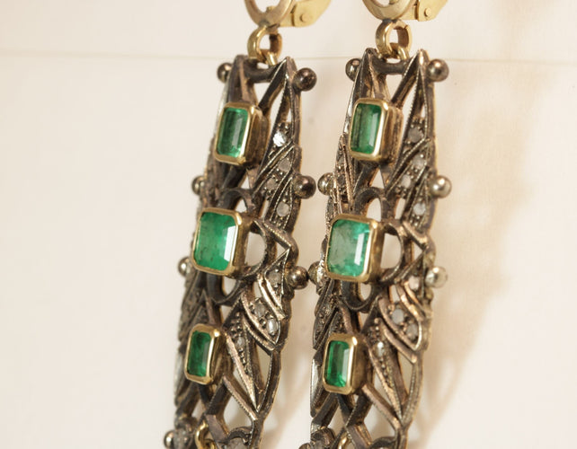 Boucles d'oreilles Antique emeralds diamonds gold Catalan earrings 58 Facettes 7488
