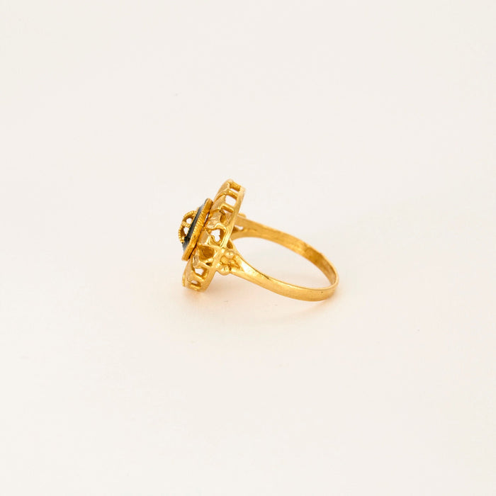 Yellow gold ring