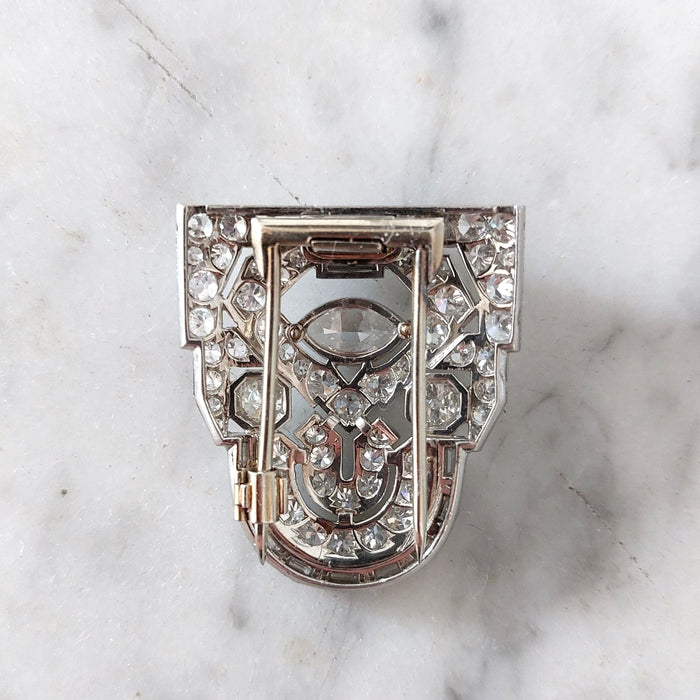 Spilla a clip Art Déco, platino e diamanti, 1925 circa, francese