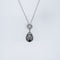 Pendentif Pendentif diamants en or blanc avec une perle Tahiti. 58 Facettes 001.41424