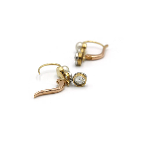 Orecchini in oro rosa, diamanti, perle 