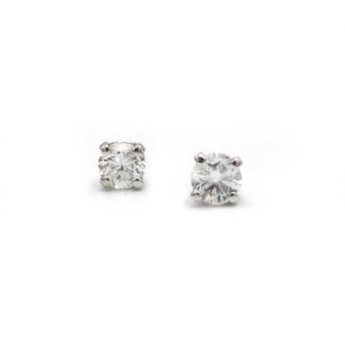 Boucles d'oreilles Puces d'oreilles - Or et diamants 58 Facettes 250160R