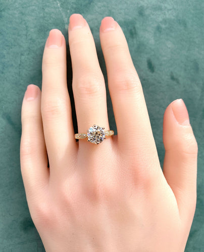 Bague 53 Bague solitaire en or jaune orné d’un diamant 2,67 carats 58 Facettes AB547