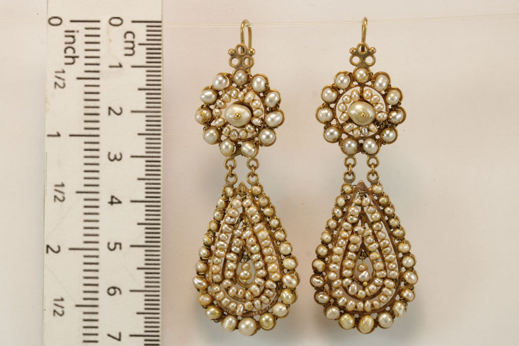 Pendientes de oro con perlas antiguas