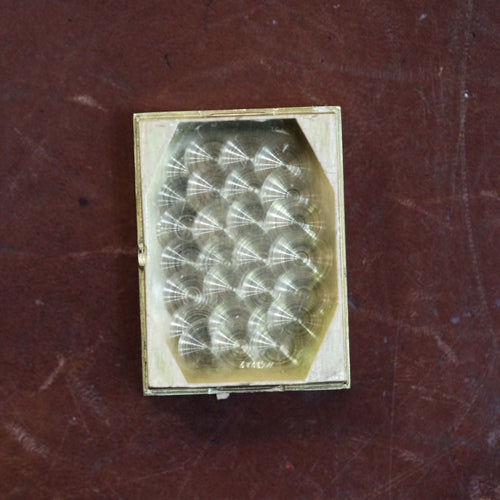 Montre Montre Jaeger-LeCoultre Rectangulaire – Or Jaune 18k – Calibre 437/1 – 1945 – Boîte Française 58 Facettes FB10700