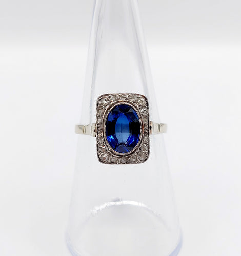 庞帕杜戒指 Art Deco 白金，合成蓝宝石和玫瑰式切割钻石（约1910年） 
