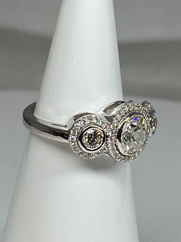 Bague 52 Bague de fiançailles, diamants 58 Facettes AB48