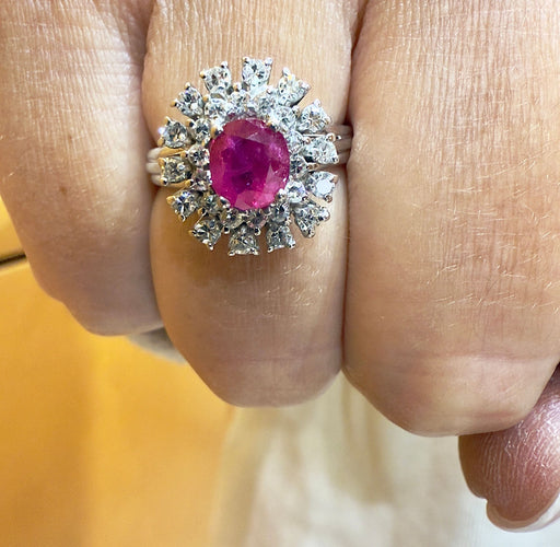Bague 52 Bague ancienne en or blanc rubis et diamants 58 Facettes