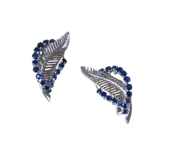 Boucles d'oreilles Clips Plume Or Blanc et Saphirs Années 60 58 Facettes