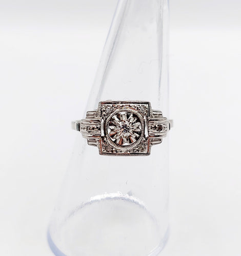Bague 55.5 Bague Tank Art Déco or blanc, diamants et monture géométrique (circa 1920) 58 Facettes A06221