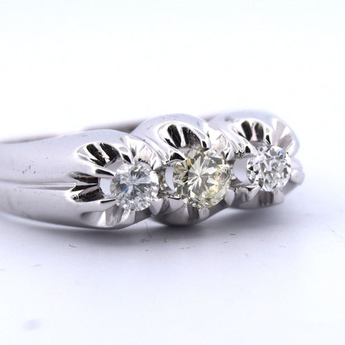 Bague 60 Bague trilogie en or blanc avec diamants 58 Facettes