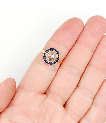 Anello antico bersaglio in oro 18k e platino, diamante taglio rosa e zaffiri 