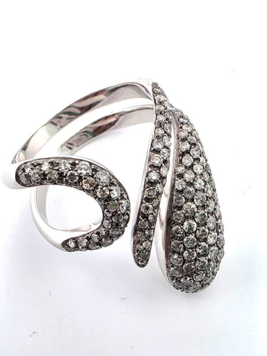 Pavé elmaslı beyaz altın yüzük 