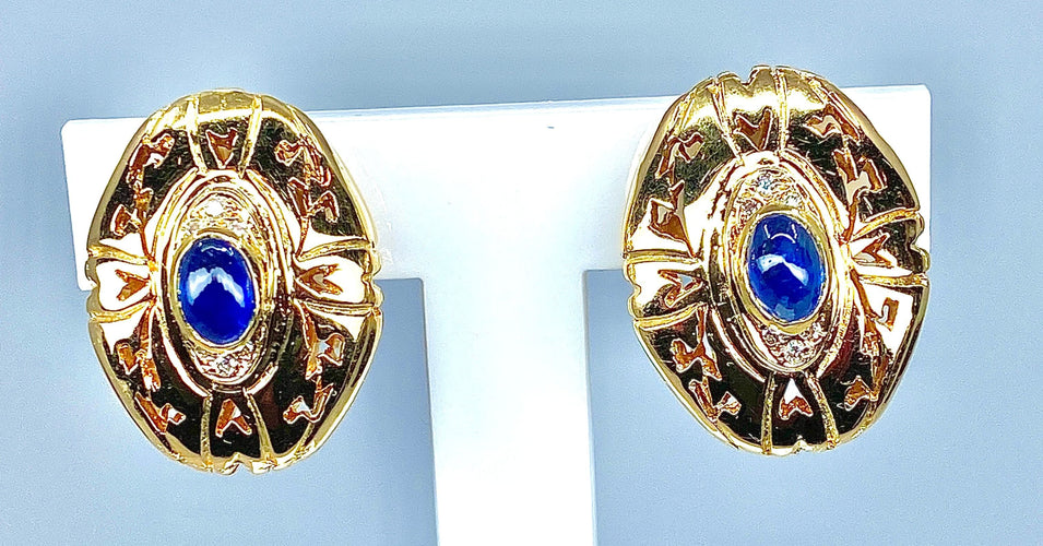 Boucles d'oreilles Paire de boucles d’oreilles en or jaune 18 carat, saphir cabochon et diamants 58 Facettes AB231