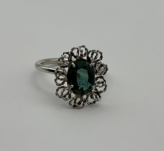 Bague Bague en or blanc avec saphir australien 58 Facettes 50072