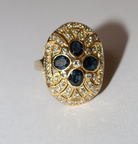 Bague 52.5 Bague ovale or jaune, saphirs et diamants 58 Facettes 587