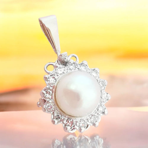 Pendentif Pendentif perle de culture diamants or blanc 58 Facettes AA 1677