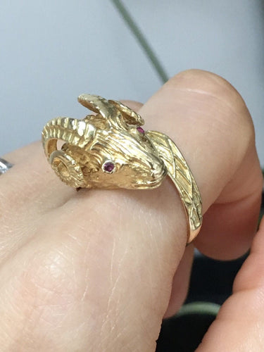 Bague 59 Bague en or jaune tête de bélier 58 Facettes