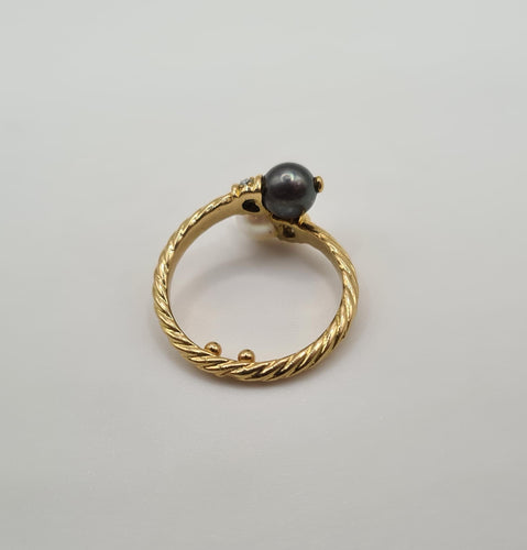 Bague 54 Bague or jaune perles de culture et diamants 58 Facettes