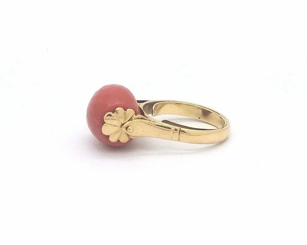 Bague Bague en or jaune avec corail 58 Facettes 6747