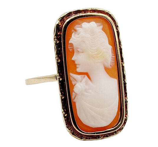 Bague 50 Bague marquise antique or jaune, camée sur coquille 58 Facettes A05866