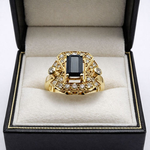 Bague 53 Bague Art Déco en or jaune avec diamants et saphir central 58 Facettes 50391
