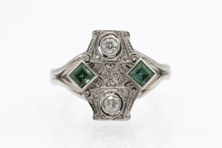 Bague Bague Art Déco en or blanc et platine avec diamants et tourmalines 58 Facettes 11616