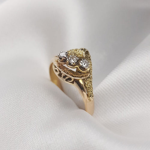 Bague 54 Bague Coquillage or jaune diamants 58 Facettes