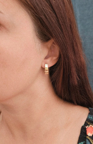 Boucles d'oreilles Boucles créoles ovales or jaune 58 Facettes 686