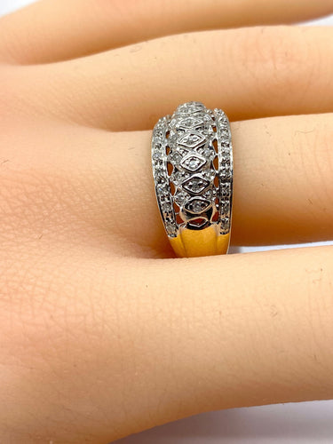 Anel jonc em ouro amarelo e diamantes 