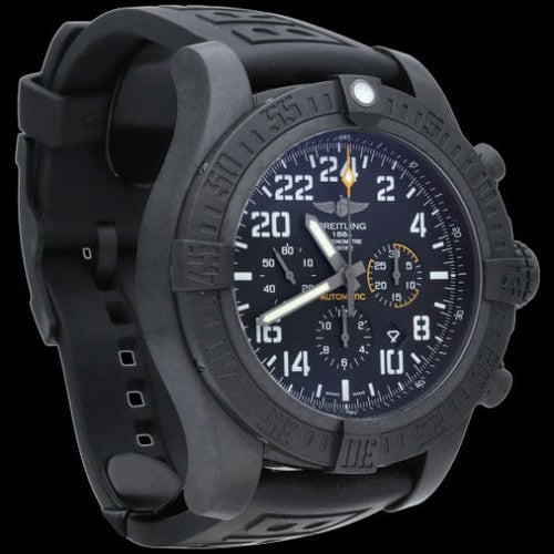 Breitling Klokke Super Avenger Hurricane Breitlight Chronograph 50 