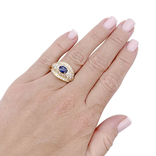 Bague 50 Bague or jaune, diamants et saphir. 58 Facettes 33326