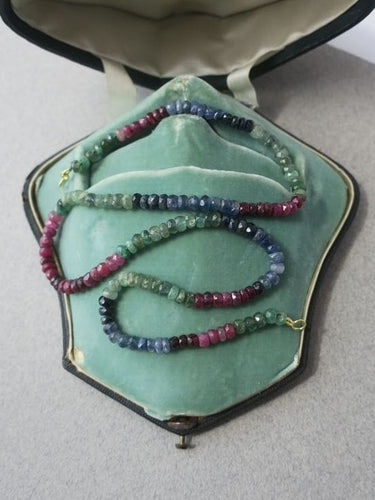 Collier Collier saphir, rubis et émeraude naturels à facettes 58 Facettes